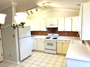 Condo For Sale in Knoxville, Tennessee